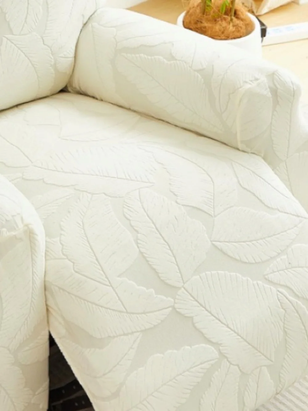 Lazyboy Recliner Furniture Cover Fuzzy Stretch Leaf Print 4 Pc Set - CREAM